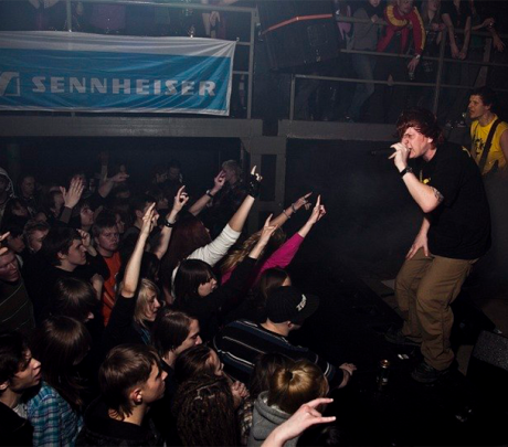 «Громко, бодро, всем назло»: как в Новоуральске появился рок и что с ним стало