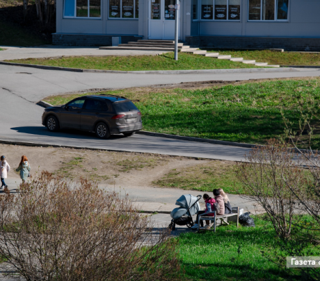 Многодетным мамам пересчитали пенсии: что нужно знать