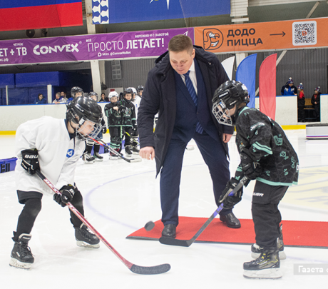 В КСК 12 марта прошёл финал Кубка главы НГО по дворовому хоккею