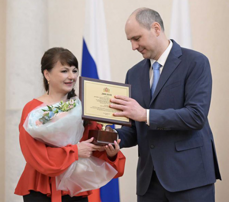 Денис Паслер вручил награды работникам сферы культуры Свердловской области накануне профессионального праздника