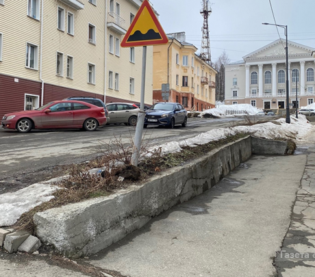 В Новоуральске отремонтируют тротуары на сумму в 4,7 млн рублей