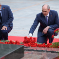 Губернатор Свердловской области Денис Паслер вместе с уральцами почтил павших в годы Великой Отечественной войны