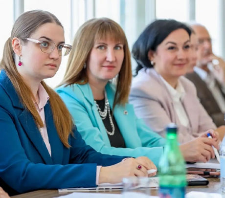 Делегация Общественного совета Росатома представила опыт работы приёмных на международном семинаре в Ереване
